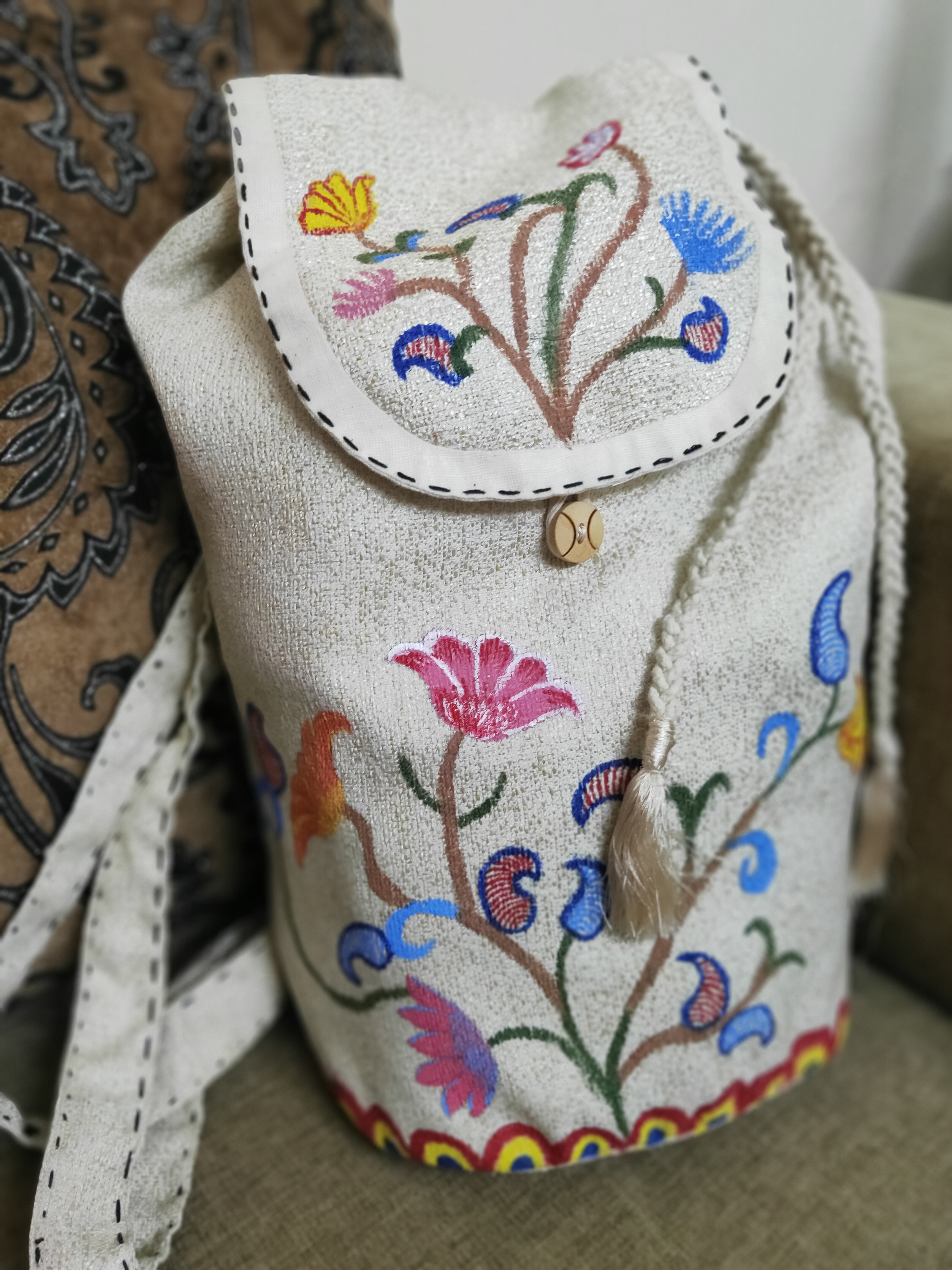 natural and artistic